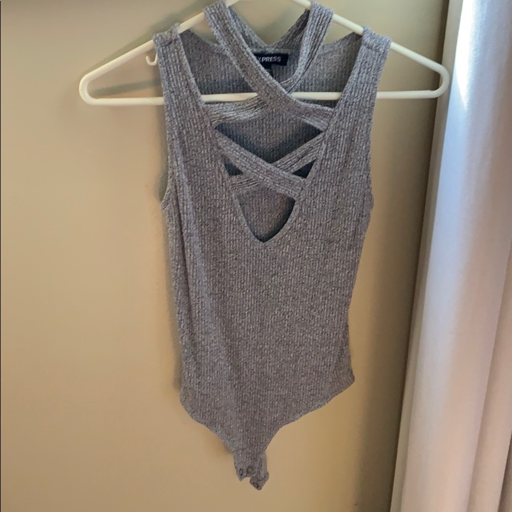Gray top